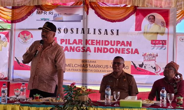 Sosialisasikan 4 Pilar Kebangsaan Indonesia, Melchias Markus Mekeng Ajak Pelajar di Maumere untuk Tekun Sekolah dan Disiplin