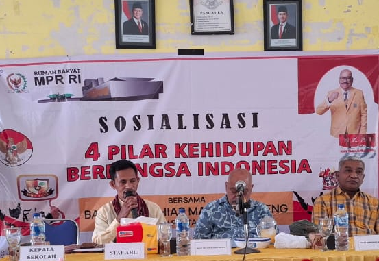 Sosialisasi 4 Pilar di SMAN I Nita , Melchias Markus Mekeng Berpesan Agar Para Pelajar Terus Merawat Kebhinekaan