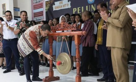 Gubernur Melki Terapkan Jam Belajar Baru Untuk Anak Sekolah NTT
