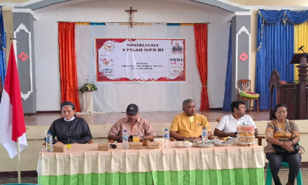 Mekeng Sosialisasikan UUD 1945 di Reroraja Sikka: Konstitusi sebagai Barometer kehidupan Berbangsa dan Bernegara
