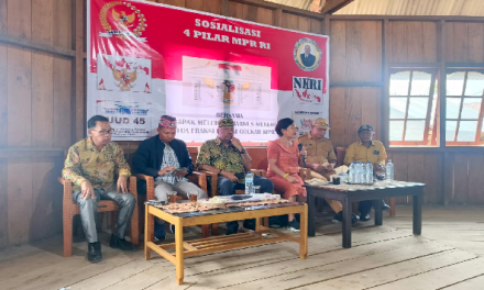 SMAN 2 Ruteng Purang & SMK Karya Ruteng di SMK Karya Ruteng, Mekeng: UUD 1945 Jamin Hak Vokasi Anak Manggarai